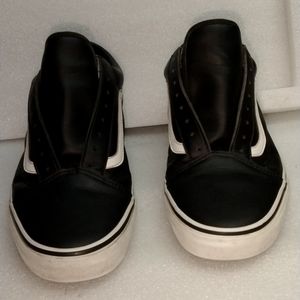 Black leather Vans old school. Size 11 us